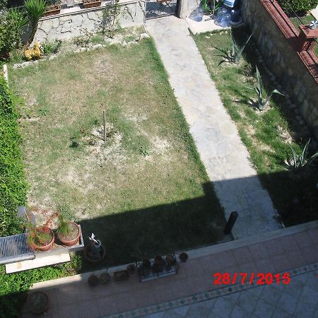 Gaby Apartment Kuşadası Buitenkant foto