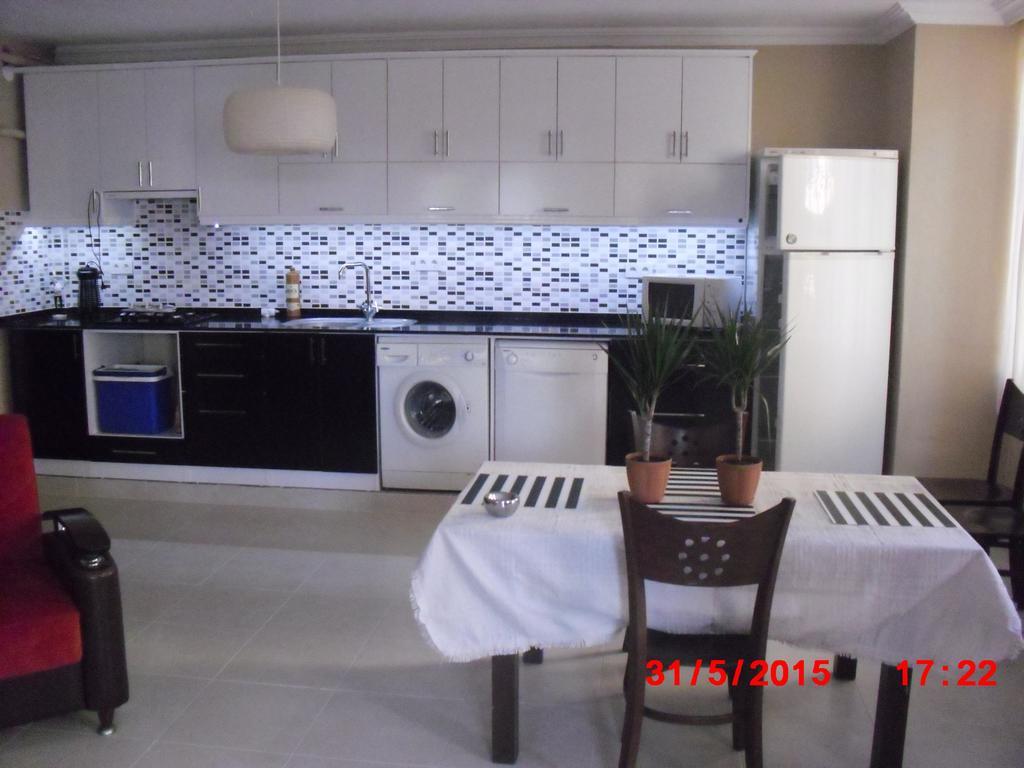 Gaby Apartment Kuşadası Kamer foto