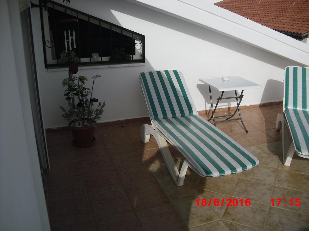 Gaby Apartment Kuşadası Buitenkant foto