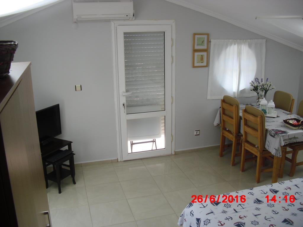 Gaby Apartment Kuşadası Buitenkant foto