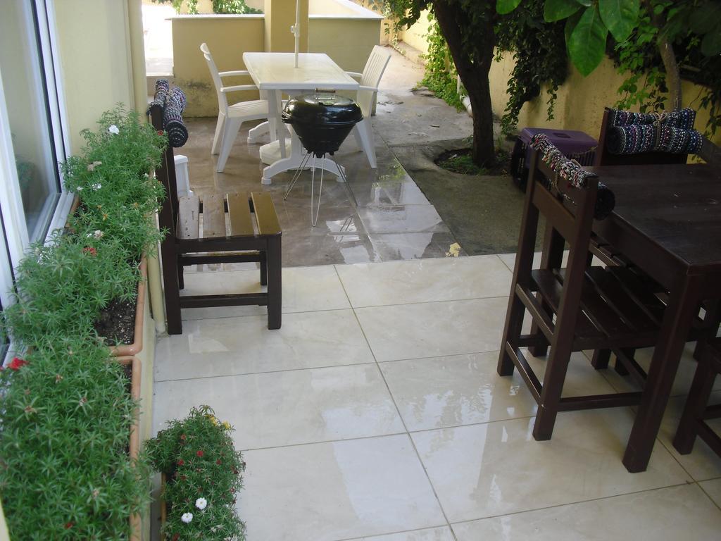 Gaby Apartment Kuşadası Buitenkant foto