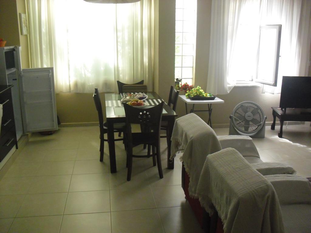 Gaby Apartment Kuşadası Buitenkant foto