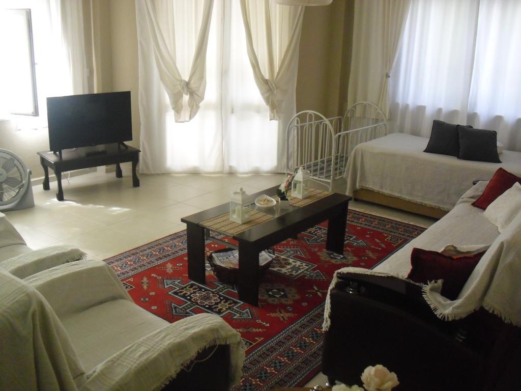 Gaby Apartment Kuşadası Buitenkant foto